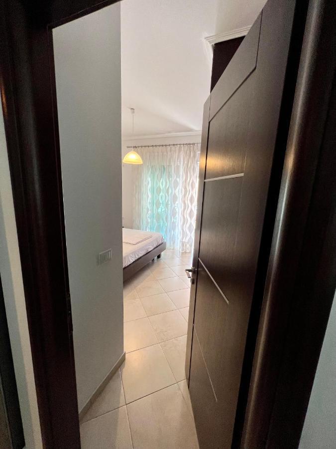 Sunshine Apartment Саранда Екстер'єр фото